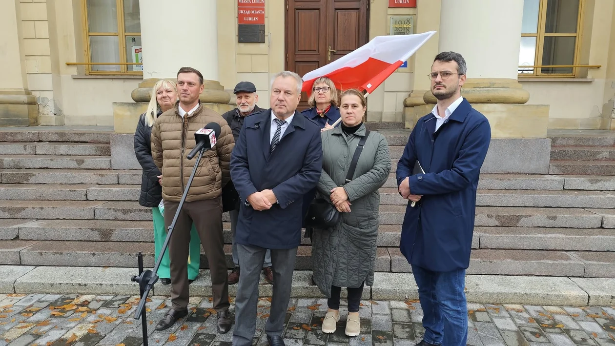 "Za pomocą strachu i paniki chce nas się wciągnąć w wojnę z Rosją”. Partia Grzegorza Brauna uderza w alerty RCB w woj. lubelskim